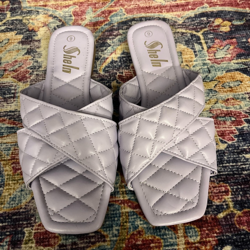 💥4/$20 BUNDLE🆕NWOT Women's Quilted Light Lavender Slide Sandals Women’s Size 9